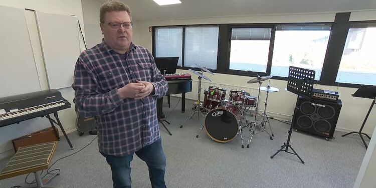 Underviser og tillidspræsentant Mads Slej, Hjørring Musiske Skole.