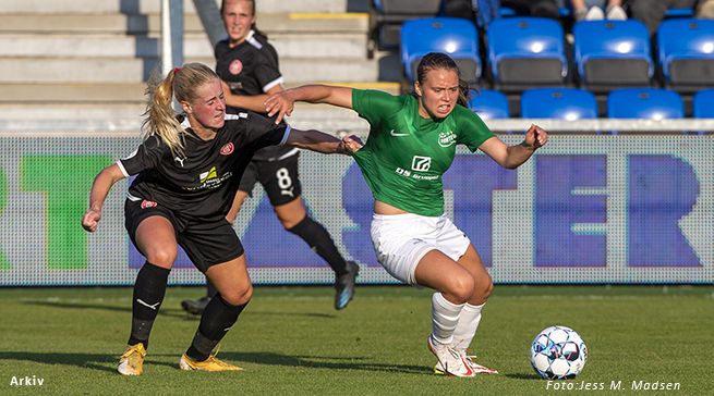 Emma Snerle river sig nu løs fra sin udviklingsklub, Fortuna, og stiller op for West Ham i den engelske Kvindeliga. Foto: Jess M. Madsen.