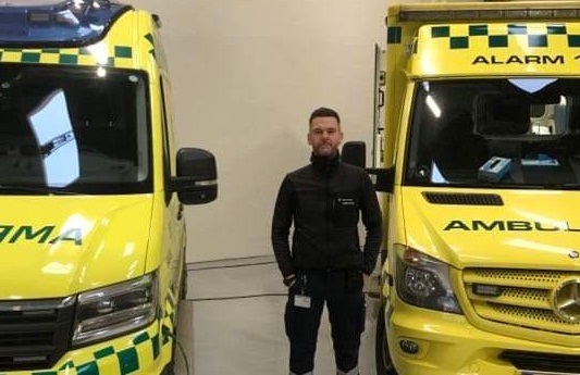 Bent Holst Sørensen bestyrelsesmedlem i Reddernes Fagforening kalder det naivt, at politikere tror, de kan løse udfordringerne i ambulancetjenesterne i hele landet ved at bemande ambulancerne med uerfarne elever. Foto: Reddernes Fagforening.