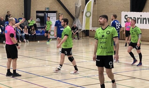 Det fremgår at ESV-spillernes attitude, at kampen ikke er gået, som de havde håbet.