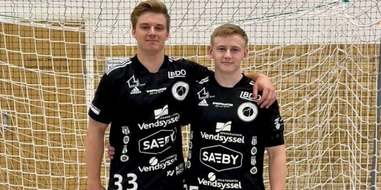 Brødrene Sigurt (til højre) og Nicolai Leth Klinge har lørdag muligheden for at spille sammen i 1.
division for første gang.