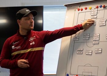 Cheftræner Brian Sørensen hos Fortuna.