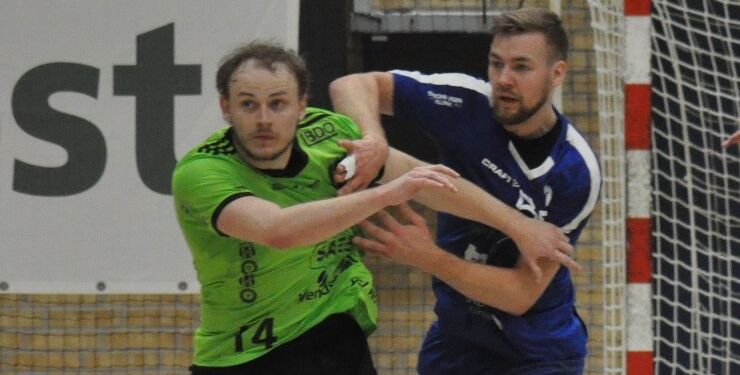 Mikkel Krogshede, til venstre, var med fire mål en af de fremtrædende målscorere for ESV i den gode 1. halvleg. Arkivfoto.