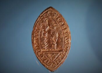 Gejstelig seglstampe der har tilhørt Christine, Priorinde af Vrejlev fra midt 1300 tallet. Foto: VHM.