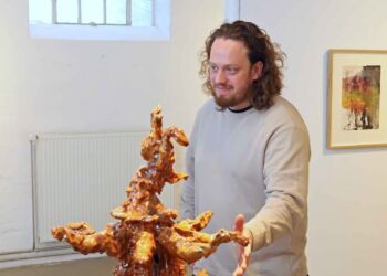 Anders Hald er en af udstillerne på Børglum Kloster. Foto: Torben Agersted.