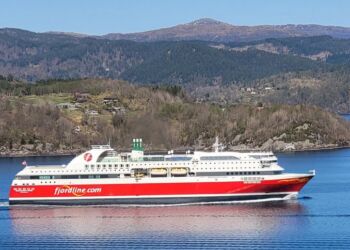 Fjord Lines færge Bergensfjord i skærgården ved Norge. Foto: Fjord Line.