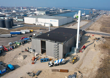 Biomega ligger på Hirtshals Havn. Foto: Arkiv.