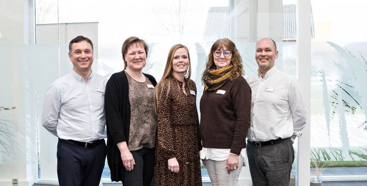 Gruppefoto af personale hos Feriepartner Tversted og Skagen.
