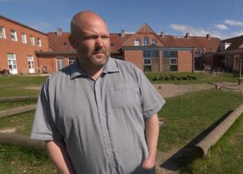 Michael Andersen er bosætnings- og integrationsteamleder i Hjørring Kommune. Foto: TV2 Nord.