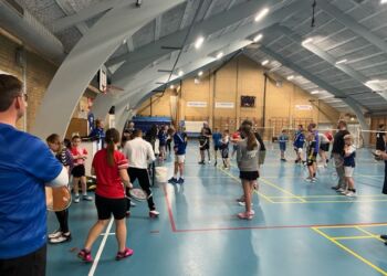 Fredag aften var der 54 børn og voksen til Familie figten i Bjergby-Mygdal Hallen.