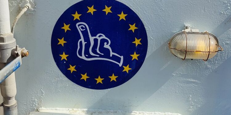 Klar holdning til EU på Havnen i Hirtshals. Foto: (arkiv) Elling.