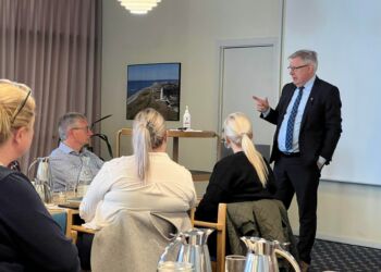 Borgmester Søren Smalbro til morgenmøde hos Hirtshals Handel & Erhverv. Foto: Niels Skipper.