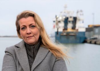 Mia Tang på havnen i Hirtshals. Foto: Arkiv.