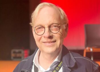 Michael Mouritsen har set mange Hjørring Revyer gennem årene.
Foto: Julie Schou Nielsen, TV2 Nord.