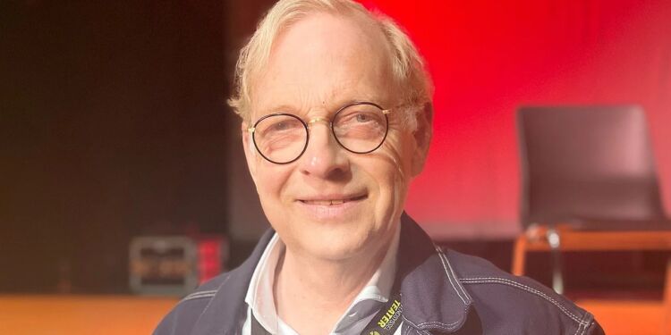 Michael Mouritsen har set mange Hjørring Revyer gennem årene.
Foto: Julie Schou Nielsen, TV2 Nord.