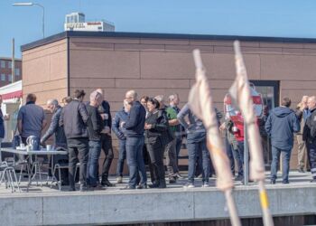 Dbeat på kajen ved Jollehavnen i Hirtshals. Foto: Elling.