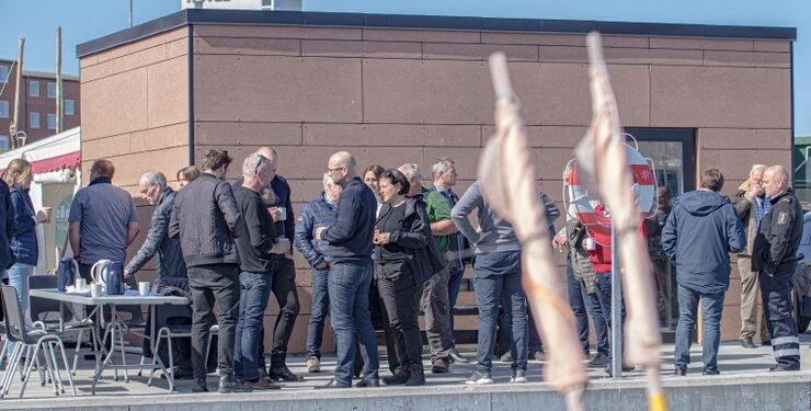 Dbeat på kajen ved Jollehavnen i Hirtshals. Foto: Elling.