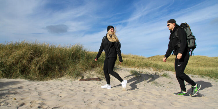 Stine Holm og Malthe Krarup Andersen. Foto: VesterhavsCaminoen.