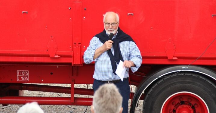 Formand John Kongerslev holdt tale, da Udsigtspladsen i 2022 blev indviet på Leret. Snart indvies hele stisystemet og navnet afsløres på broen over Skagerakvej. Foto (arkiv): Niels Skipper.