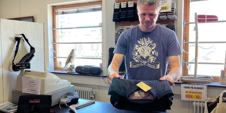 Peter Christiansen bag disken hos Eurogate i Hirtshals.