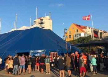 Liv og glade aftener på på Sydvestkajen i Hirtshals. Foto: Arkiv.