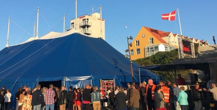 Liv og glade aftener på på Sydvestkajen i Hirtshals. Foto: Arkiv.