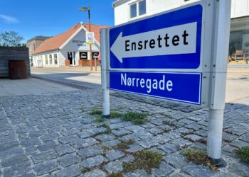 Nørregade er genåbnet for bilister, men er fortsat ensrettet. Foto (arkiv): Niels Skipper.