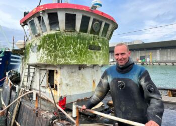 Ejer Joachim Ravn Kristensen kan endelig igen stå på dækket af Fio. Foto: Niels Skipper.