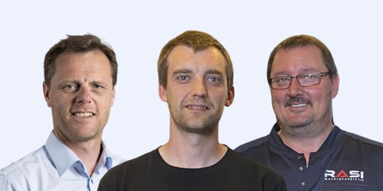 Fra venstre ses Morten V. S. Pedersen fra MAN Energy Solutions, industritekniker Kristian Jensen og Lars Jacobsen fra
RASI Maskinfabrik.