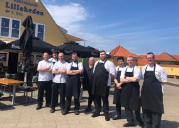 Sommerens stærke kokkecrew hos Restaurant Lilleheden.