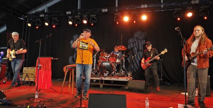 Slåbrock Band på scenen ved Skagens Festival. Foto (arkiv): Skagen Festival.