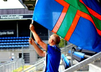 Vndelboernes flag på Nord Energi Arena. Foto: Presse-fotos.dk.