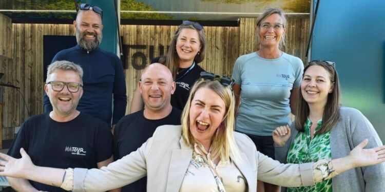 Vicky Knudsen forrest i billedet vandt prisen som Danmarks Bedste Naturformidler i 2017. Foto (arkiv): Naturmødet.