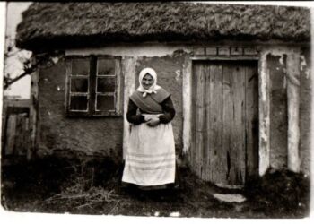 Rød-Kirstine fra Vester Tversted. Foto: Tversted-Uggerby-Sørig. Lokalhistoriske Arkiv.