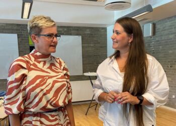 Undervisningsminister Pernille Rosenkrantz-Theil (S) og den radikale Gry Bruun Nielsen, som er udvalgsformand for BFU i Hjørring Kommune. Foto: Arkiv.