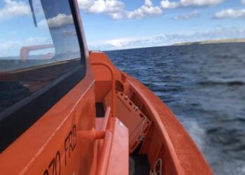 Hirtshals Fyr ret forude for FRB14. Foto: Hirtshals Redningsstation.