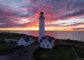 Solnedgang ved Hirtshals Fyr. Foto: Arturs Pirazkov.