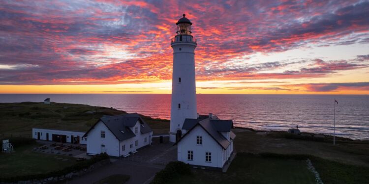 Solnedgang ved Hirtshals Fyr. Foto: Arturs Pirazkov.
