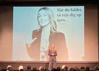 Anne Sofie Espersen med rødder i Hirtshals har tidligere holdt et livebekræftende foredrag på Vendelbohus. Foto: Arkiv.