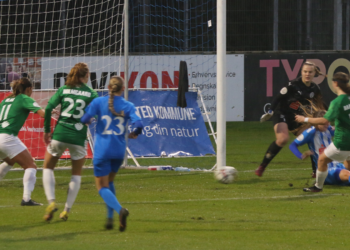 Signe Baattrup har leveret til opspillet og slutter her af med Fortuna første scoring.