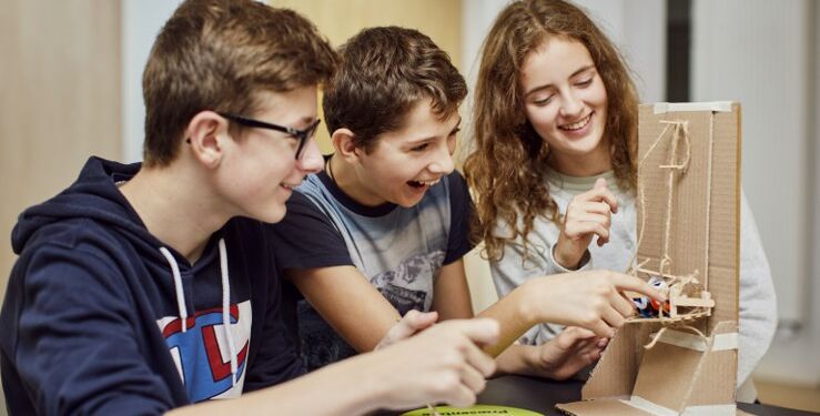 Elever over hele Danmark holder Engineering Day ved at designe oprydningsmaskiner. Foto: Thomas Howalt Andersen.