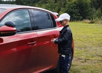 I programmet 'Jespers nye liv' følger man Jesper Sørensen efter han er stoppet med at tage sin livsforlængende medicin. Han er til gengæld flyttet hjemmefra - og har fået kørekort.
Foto: TV 2.