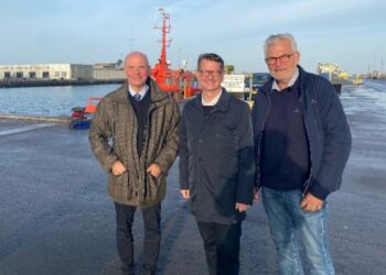 Venstres Torsten Schack og Søren Gade og bestyrelsesmedlem Jan Hansen fra Danmarks Fiskeriforening.