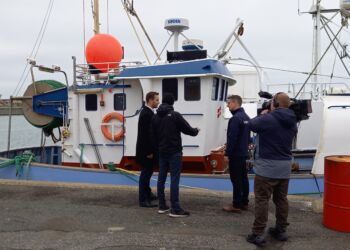 Torsten Schack Pedersen (V) sammen med Simon Kollerup (S) på Hirtshals Havn. Foto: Arkiv.