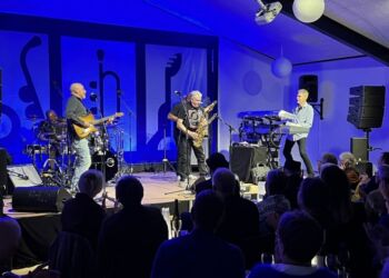 Spyro Gyra på scenen ved Jazzy Days 2022. Foto: Niels Ole Sørensen.