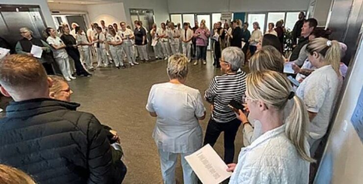 Flere medarbejdere på afdelingen udtrykte deres ærgelse over lukningen af afdelingen.
Foto: Per Frank Paulsen / TV2 Nord.