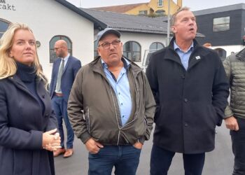 Pernille Vermund og Kim Edberg fik også en rundvisning af Jan Milton Woller på HG236 Milton