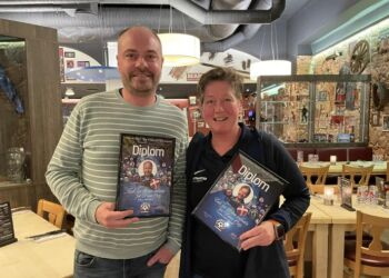 Administrationschef Bob Knudsen Andersen og marketingchef Alison Leigh Forman.