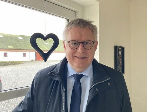 Borgmester Søren Smalbro hjemme på gården ved Bjergby. Foto: Arkiv.