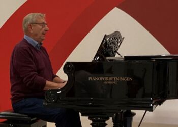 Ernest Petersen ses her på Hjørring Bibliotek. Foto: Arkiv.